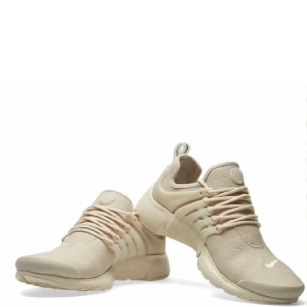 Nike women’s all leather prestos
